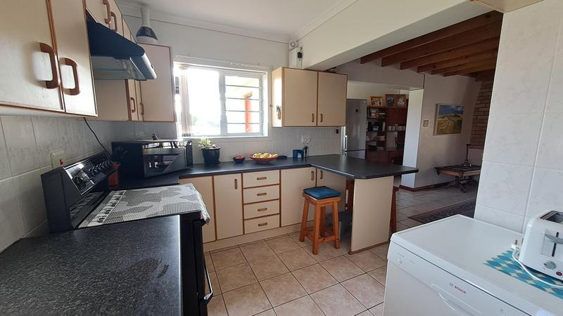 2 Bedroom Property for Sale in Stilbaai Wes Western Cape